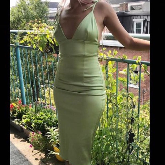 Wilfred Zadie Dress | Aritzia | 4 - Picture 8 of 8